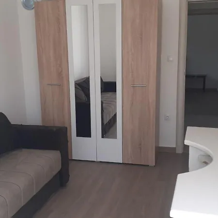 Apartment Exit-tvrdava