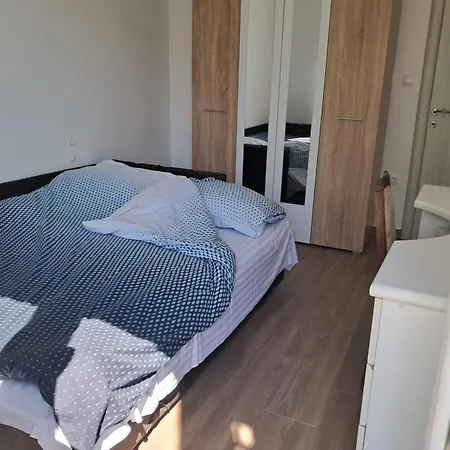 Exit-tvrdava アパート